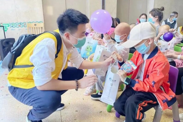 守护天使·与爱童在